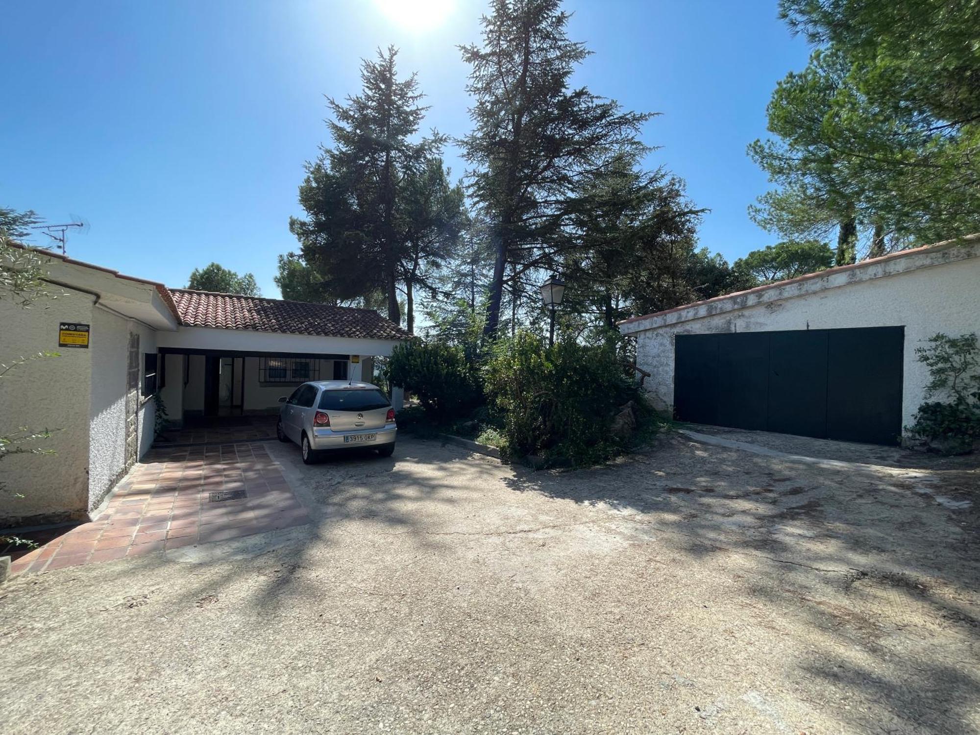Chalet Con Piscina En Torrelodones Exterior photo